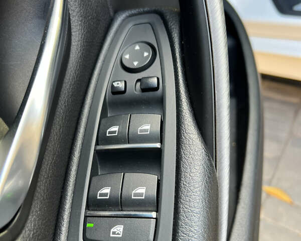 Белый БМВ 3 Серия, объемом двигателя 3 л и пробегом 92 тыс. км за 25500 $, фото 13 на Automoto.ua