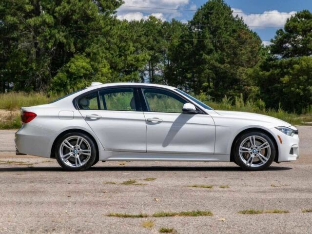 Білий БМВ 3 Серія, об'ємом двигуна 3 л та пробігом 48 тис. км за 12400 $, фото 7 на Automoto.ua