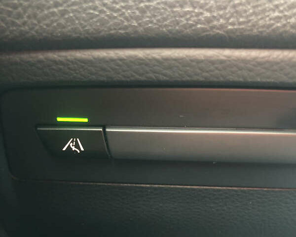 Белый БМВ 3 Серия, объемом двигателя 2 л и пробегом 95 тыс. км за 17000 $, фото 12 на Automoto.ua