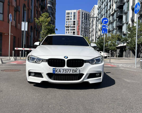Белый БМВ 3 Серия, объемом двигателя 2 л и пробегом 108 тыс. км за 22500 $, фото 5 на Automoto.ua