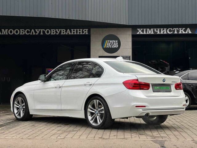 Білий БМВ 3 Серія, об'ємом двигуна 2 л та пробігом 55 тис. км за 16900 $, фото 9 на Automoto.ua