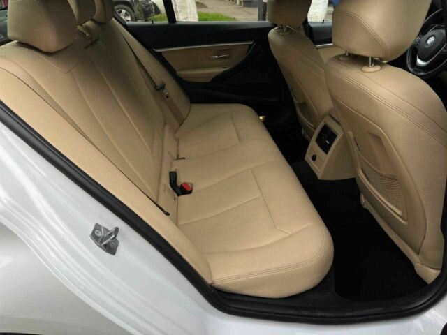 Білий БМВ 3 Серія, об'ємом двигуна 2 л та пробігом 55 тис. км за 16900 $, фото 15 на Automoto.ua