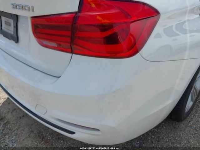 Білий БМВ 3 Серія, об'ємом двигуна 2 л та пробігом 66 тис. км за 3000 $, фото 5 на Automoto.ua