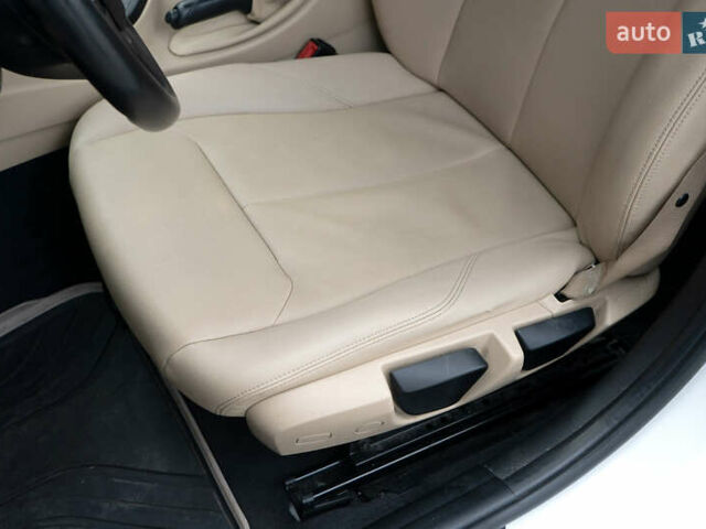 Белый БМВ 3 Серия, объемом двигателя 2 л и пробегом 105 тыс. км за 16100 $, фото 44 на Automoto.ua