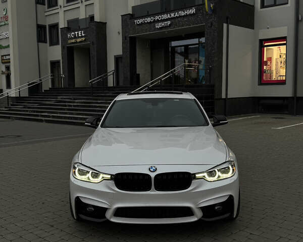 Белый БМВ 3 Серия, объемом двигателя 2 л и пробегом 162 тыс. км за 19500 $, фото 1 на Automoto.ua