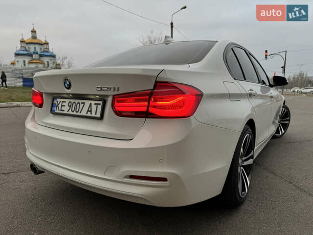 Белый БМВ 3 Серия, объемом двигателя 2 л и пробегом 103 тыс. км за 17900 $, фото 6 на Automoto.ua