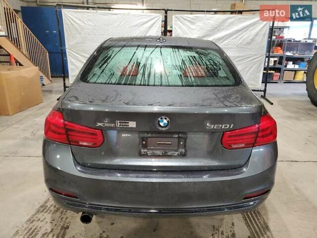 Белый БМВ 3 Серия, объемом двигателя 2 л и пробегом 84 тыс. км за 2400 $, фото 5 на Automoto.ua