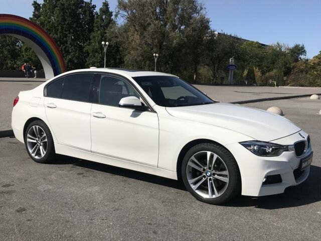 Белый БМВ 3 Серия, объемом двигателя 2 л и пробегом 131 тыс. км за 19100 $, фото 3 на Automoto.ua