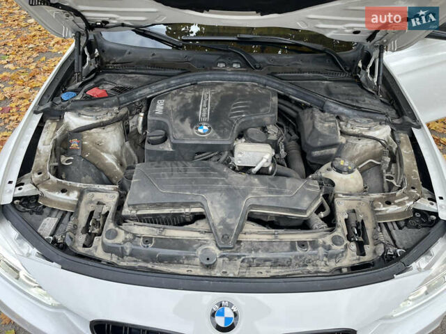 Белый БМВ 3 Серия, объемом двигателя 2 л и пробегом 97 тыс. км за 15500 $, фото 14 на Automoto.ua