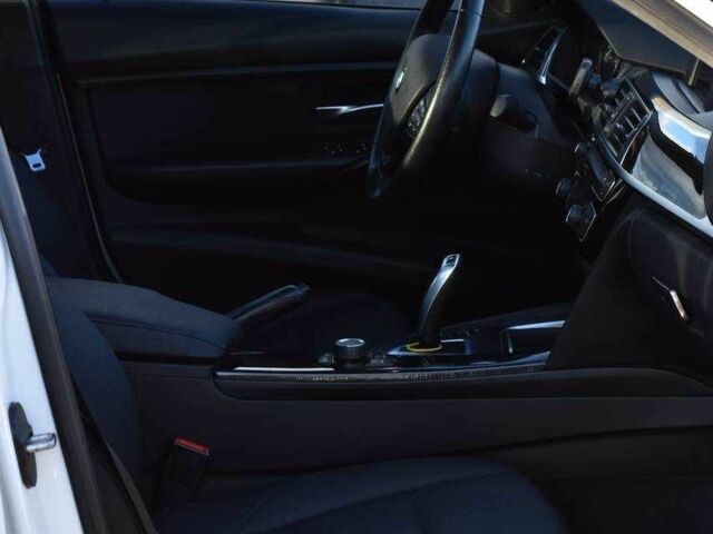 Белый БМВ 3 Серия, объемом двигателя 2 л и пробегом 87 тыс. км за 16290 $, фото 13 на Automoto.ua