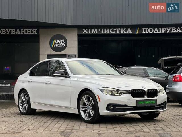 Белый БМВ 3 Серия, объемом двигателя 2 л и пробегом 55 тыс. км за 16900 $, фото 4 на Automoto.ua