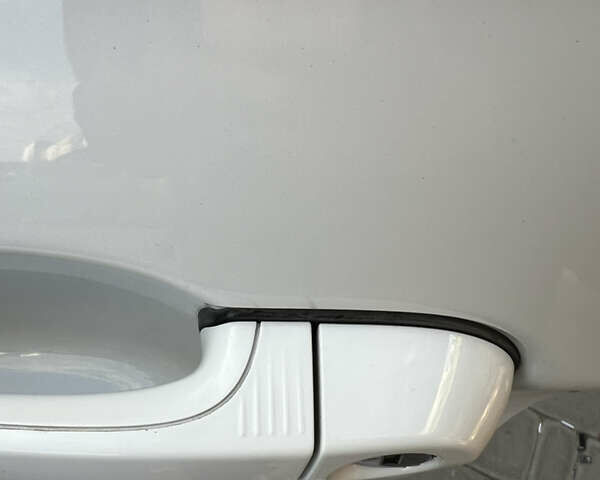 Белый БМВ 3 Серия, объемом двигателя 3 л и пробегом 92 тыс. км за 25500 $, фото 10 на Automoto.ua