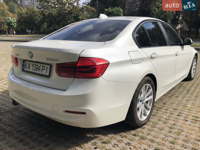 Белый БМВ 3 Серия, объемом двигателя 2 л и пробегом 95 тыс. км за 17000 $, фото 3 на Automoto.ua