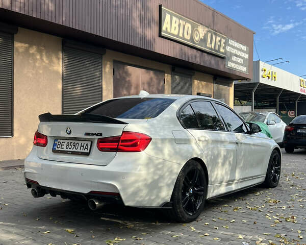 Белый БМВ 3 Серия, объемом двигателя 3 л и пробегом 92 тыс. км за 25500 $, фото 6 на Automoto.ua