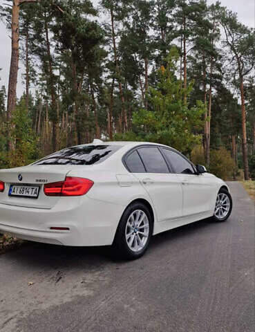 Белый БМВ 3 Серия, объемом двигателя 2 л и пробегом 119 тыс. км за 17900 $, фото 5 на Automoto.ua