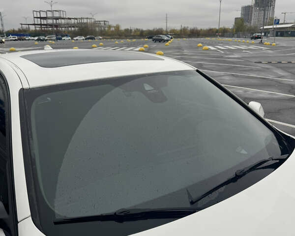 Белый БМВ 3 Серия, объемом двигателя 2 л и пробегом 91 тыс. км за 21900 $, фото 5 на Automoto.ua