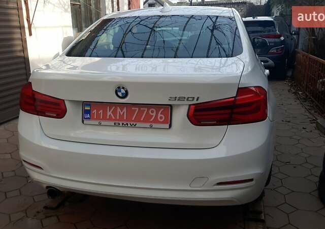 Белый БМВ 3 Серия, объемом двигателя 2 л и пробегом 149 тыс. км за 9999 $, фото 3 на Automoto.ua