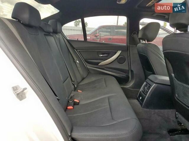 Белый БМВ 3 Серия, объемом двигателя 2 л и пробегом 96 тыс. км за 11839 $, фото 9 на Automoto.ua