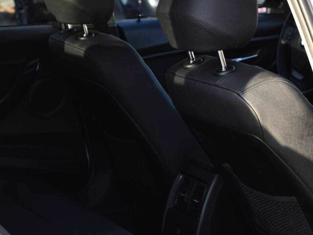 Белый БМВ 3 Серия, объемом двигателя 2 л и пробегом 87 тыс. км за 16290 $, фото 17 на Automoto.ua