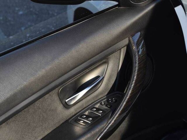 Белый БМВ 3 Серия, объемом двигателя 2 л и пробегом 87 тыс. км за 16290 $, фото 11 на Automoto.ua