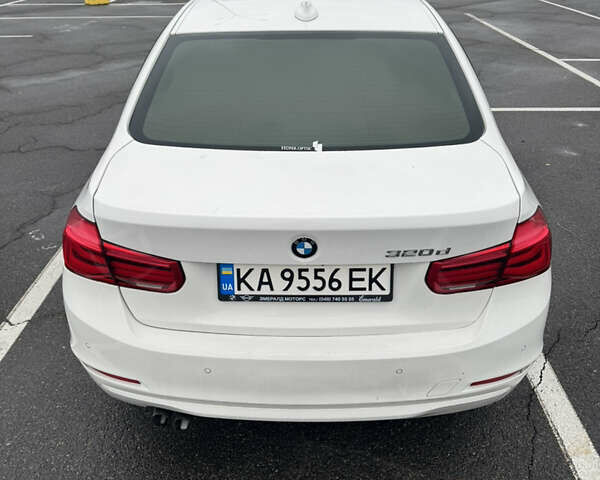 Белый БМВ 3 Серия, объемом двигателя 2 л и пробегом 91 тыс. км за 21900 $, фото 9 на Automoto.ua