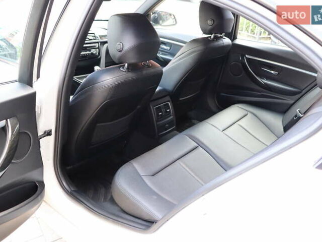 Белый БМВ 3 Серия, объемом двигателя 2 л и пробегом 74 тыс. км за 17900 $, фото 31 на Automoto.ua