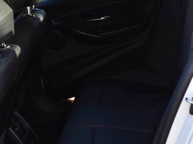 Белый БМВ 3 Серия, объемом двигателя 2 л и пробегом 87 тыс. км за 16290 $, фото 18 на Automoto.ua