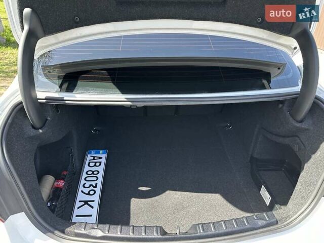 Белый БМВ 3 Серия, объемом двигателя 2 л и пробегом 130 тыс. км за 18800 $, фото 19 на Automoto.ua