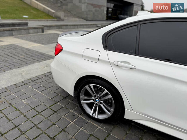 Белый БМВ 3 Серия, объемом двигателя 2 л и пробегом 120 тыс. км за 21500 $, фото 14 на Automoto.ua