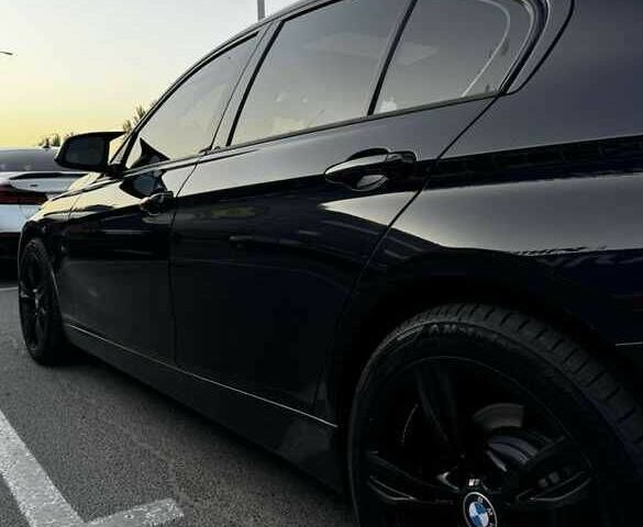 Белый БМВ 3 Серия, объемом двигателя 3 л и пробегом 135 тыс. км за 10500 $, фото 5 на Automoto.ua