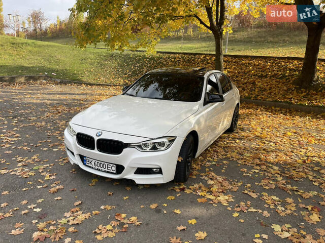 Белый БМВ 3 Серия, объемом двигателя 2 л и пробегом 97 тыс. км за 15500 $, фото 4 на Automoto.ua