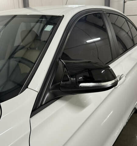 Білий БМВ 3 Серія, об'ємом двигуна 2 л та пробігом 137 тис. км за 13900 $, фото 18 на Automoto.ua