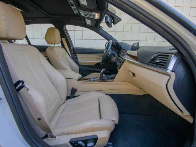 Білий БМВ 3 Серія, об'ємом двигуна 3 л та пробігом 48 тис. км за 12400 $, фото 8 на Automoto.ua