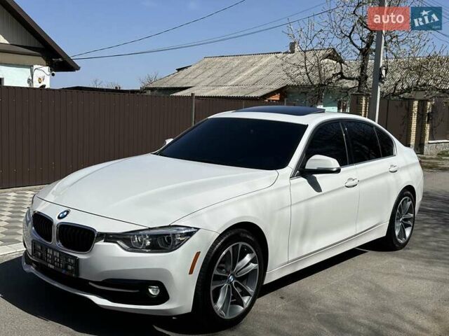 Белый БМВ 3 Серия, объемом двигателя 2 л и пробегом 130 тыс. км за 18800 $, фото 4 на Automoto.ua
