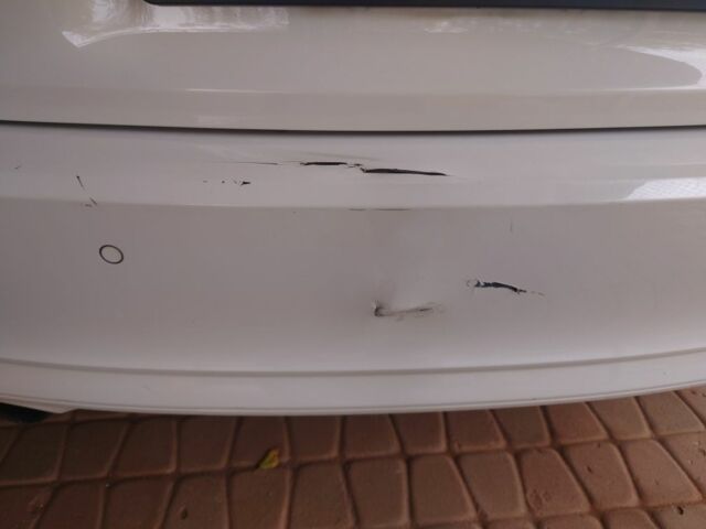 Белый БМВ 3 Серия, объемом двигателя 2 л и пробегом 144 тыс. км за 18200 $, фото 6 на Automoto.ua