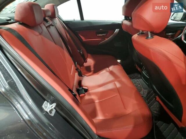 Белый БМВ 3 Серия, объемом двигателя 2 л и пробегом 84 тыс. км за 2400 $, фото 9 на Automoto.ua