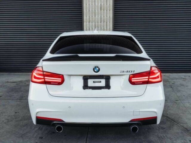 Белый БМВ 3 Серия, объемом двигателя 3 л и пробегом 40 тыс. км за 6700 $, фото 5 на Automoto.ua