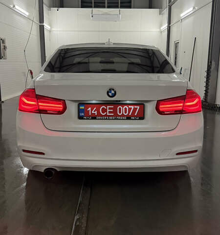 Білий БМВ 3 Серія, об'ємом двигуна 2 л та пробігом 137 тис. км за 13900 $, фото 4 на Automoto.ua