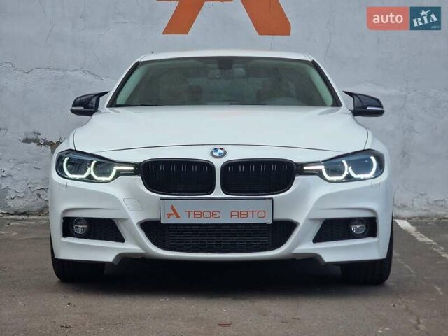 Белый БМВ 3 Серия, объемом двигателя 2 л и пробегом 127 тыс. км за 15490 $, фото 4 на Automoto.ua