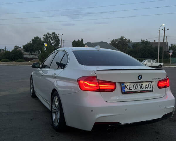 Білий БМВ 3 Серія, об'ємом двигуна 2 л та пробігом 134 тис. км за 20000 $, фото 5 на Automoto.ua