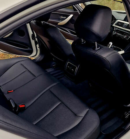 Белый БМВ 3 Серия, объемом двигателя 2 л и пробегом 119 тыс. км за 17900 $, фото 13 на Automoto.ua