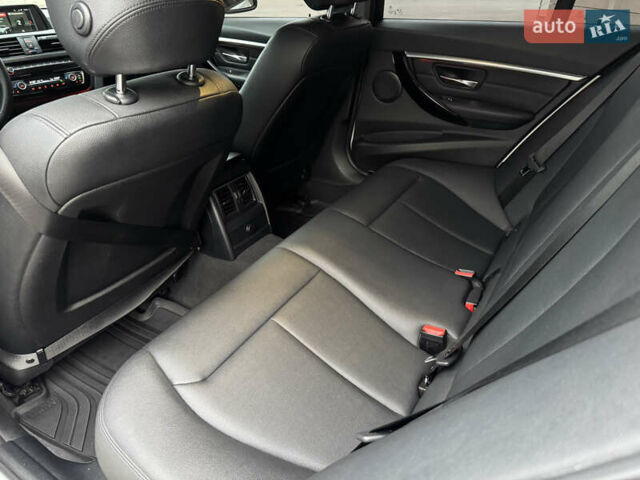 Белый БМВ 3 Серия, объемом двигателя 2 л и пробегом 103 тыс. км за 17900 $, фото 14 на Automoto.ua