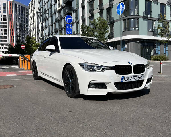 Белый БМВ 3 Серия, объемом двигателя 2 л и пробегом 108 тыс. км за 22500 $, фото 1 на Automoto.ua