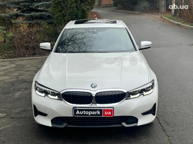 Белый БМВ 3 Серия, объемом двигателя 2 л и пробегом 135 тыс. км за 24990 $, фото 1 на Automoto.ua