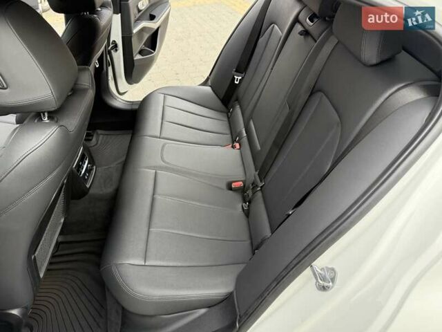 Белый БМВ 3 Серия, объемом двигателя 2 л и пробегом 111 тыс. км за 28900 $, фото 49 на Automoto.ua