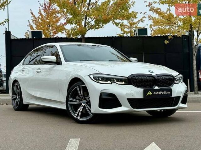 БМВ 3 Серия 2019 в Киеве на Automoto.ua Белый БМВ 3 Серия, объемом двигателя 2 л и пробегом 65 тыс. км за 29999 $, фото 1 на Automoto.ua
