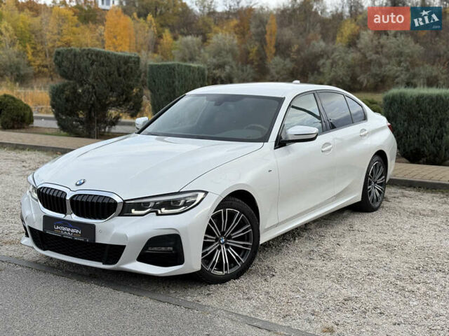 БМВ 3 Серия 2019 в Днепре (Днепропетровске) на Automoto.ua Белый БМВ 3 Серия, объемом двигателя 2 л и пробегом 63 тыс. км за 32600 $, фото 1 на Automoto.ua