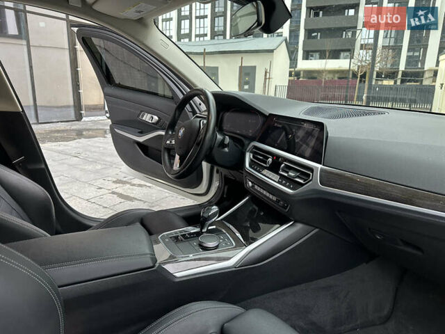 Белый БМВ 3 Серия, объемом двигателя 2 л и пробегом 114 тыс. км за 27000 $, фото 18 на Automoto.ua