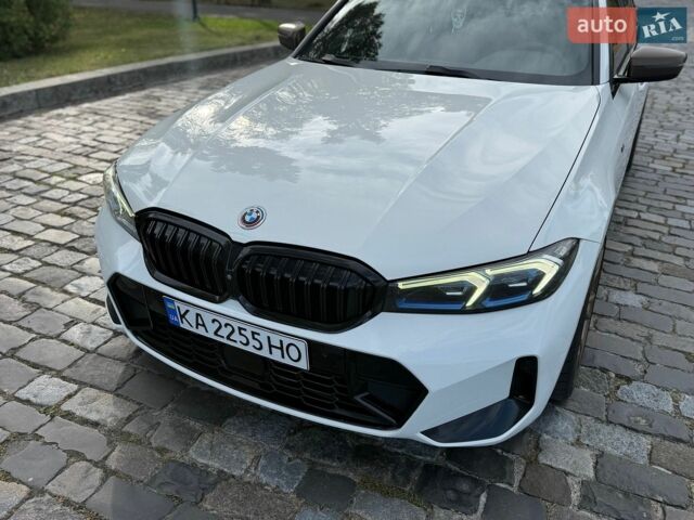 Белый БМВ 3 Серия, объемом двигателя 3 л и пробегом 93 тыс. км за 35900 $, фото 3 на Automoto.ua
