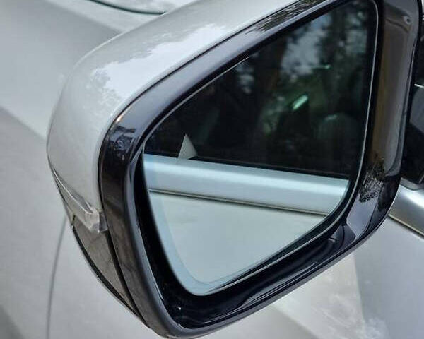 Белый БМВ 3 Серия, объемом двигателя 2 л и пробегом 98 тыс. км за 24800 $, фото 6 на Automoto.ua